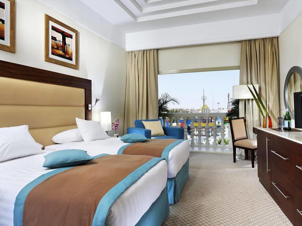 Helnan Dream Hotel And Conference Center 6th of October City Exterior photo A room at the Hilton Sharm El Sheikh